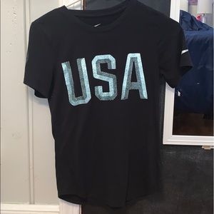 Women’s USA soccer shirt